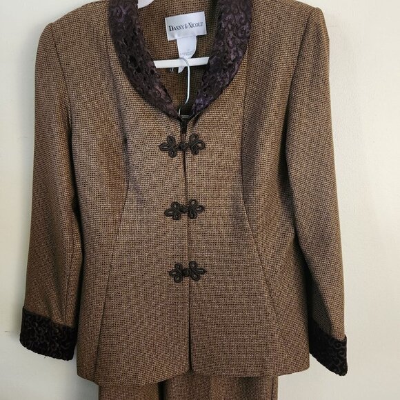 Danny & Nicole Vintage Brown Tweed Unique Pant Suit Size 8P - Picture 5 of 11